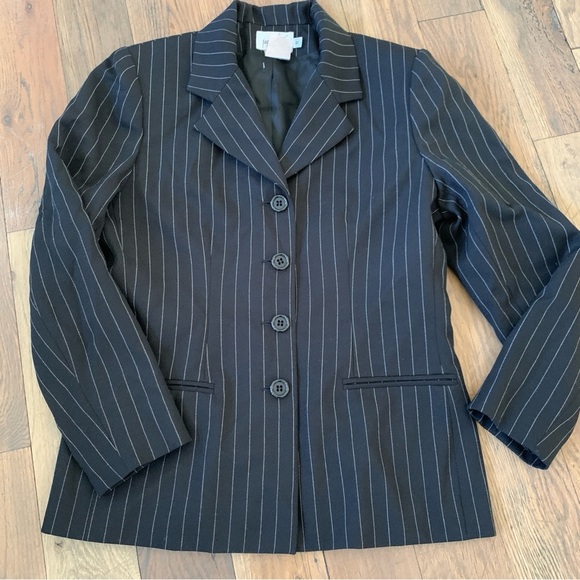 Jacqueline Ferrar Blazer Size 8 Pinstripe Black White Classic Fit - Picture 12 of 13